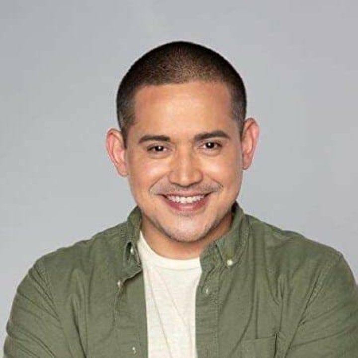 Paolo Contis Height, Weight, Net Worth, Age, Birthday, Wikipedia, Who, Nationality, Biography