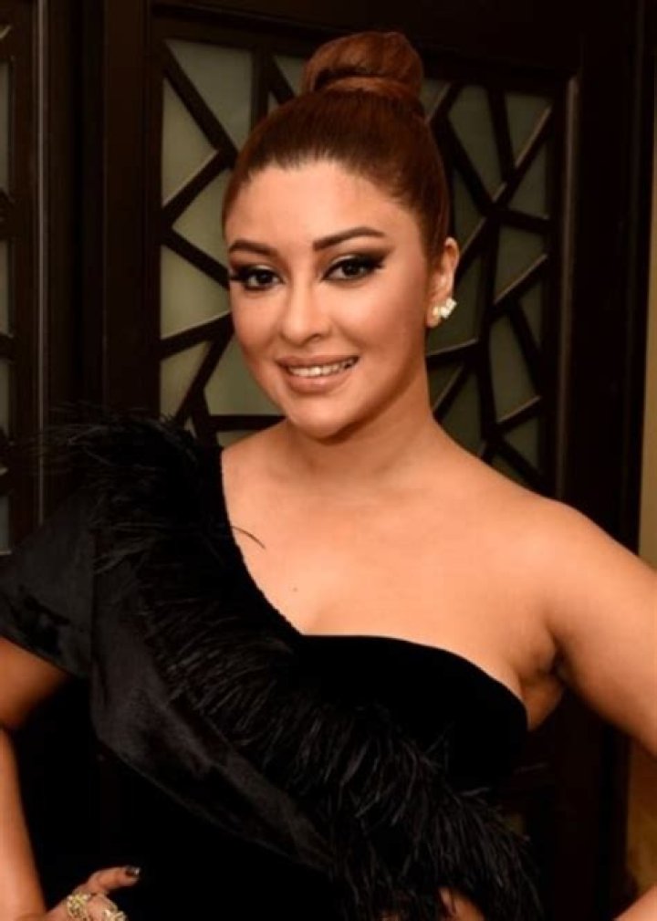 Payal Ghosh Height, Weight, Net Worth, Age, Birthday, Wikipedia, Who, Instagram, Biography