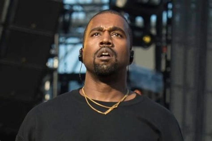 “Perfect timing for the release”: Kanye Glass Onion mural leaves the internet awestruck