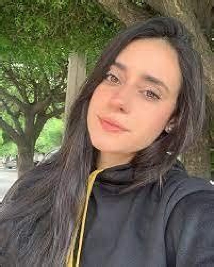 
Poleth Villalba Height, Weight, Net Worth, Age, Wiki, Who, Instagram, Biography 