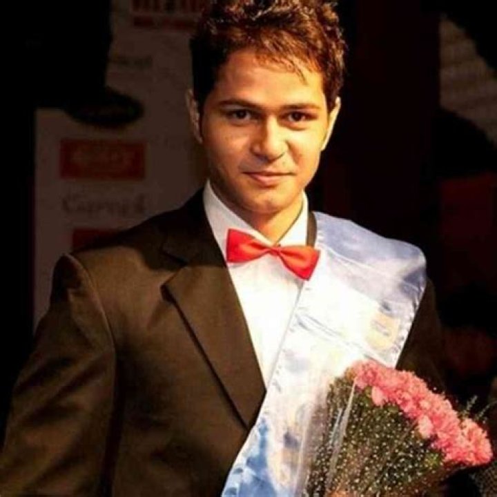 Pranav Mishra Height, Weight, Net Worth, Age, Birthday, Wikipedia, Who, Instagram, Biography