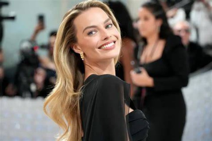 
Radmila.Maro Height, Weight, Net Worth, Age, Birthday, Wikipedia, Who, Nationality, Biography 