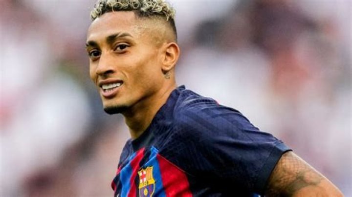 
Raphinha’s Net Worth: His Salary Must Be Impressive 