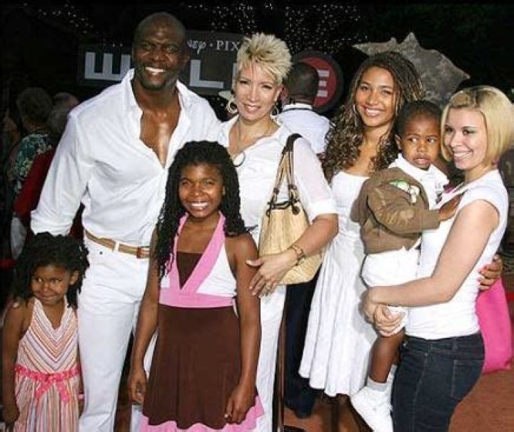 Rebecca King-Crews Parents Nationality: Who Are Anne Mae Parks And Jack Winston Lund