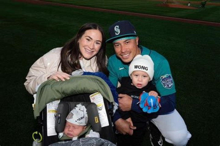Red Sox Connor Wong Parents Nationality and Family In Baseball