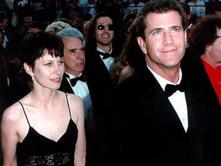 Robyn Moore Gibson Weight, Net Worth, Age, Birthday, Wikipedia, Who, Instagram, Biography