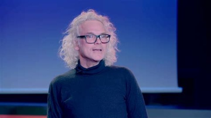 
Roc Sandford Height, Weight, Net Worth, Age, Birthday, Wikipedia, Who, Instagram, Biography 
