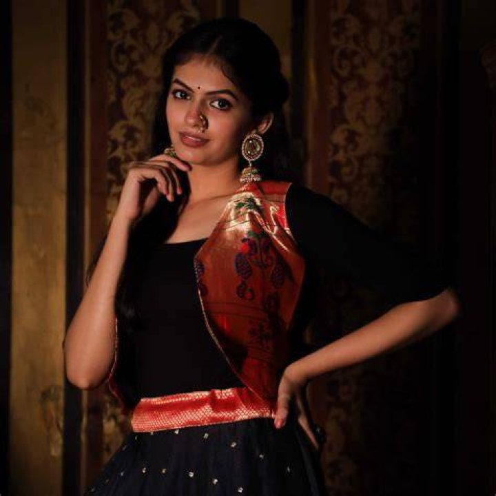 Roomani Khare Height, Weight, Net Worth, Age, Birthday, Wikipedia, Who, Nationality, Biography