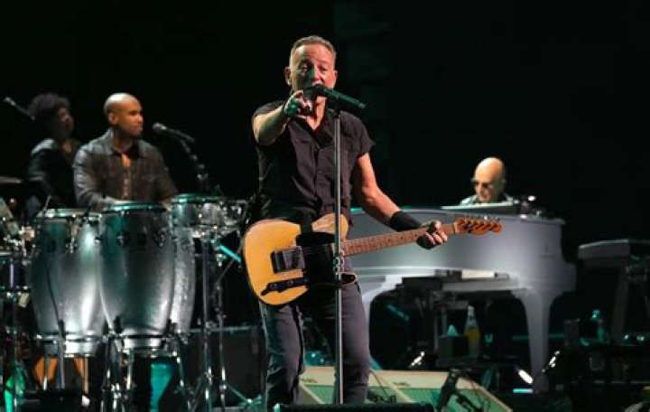 
Sam Ryan Springsteen Is Bruce Springsteen’s Son – Meet The Singer 