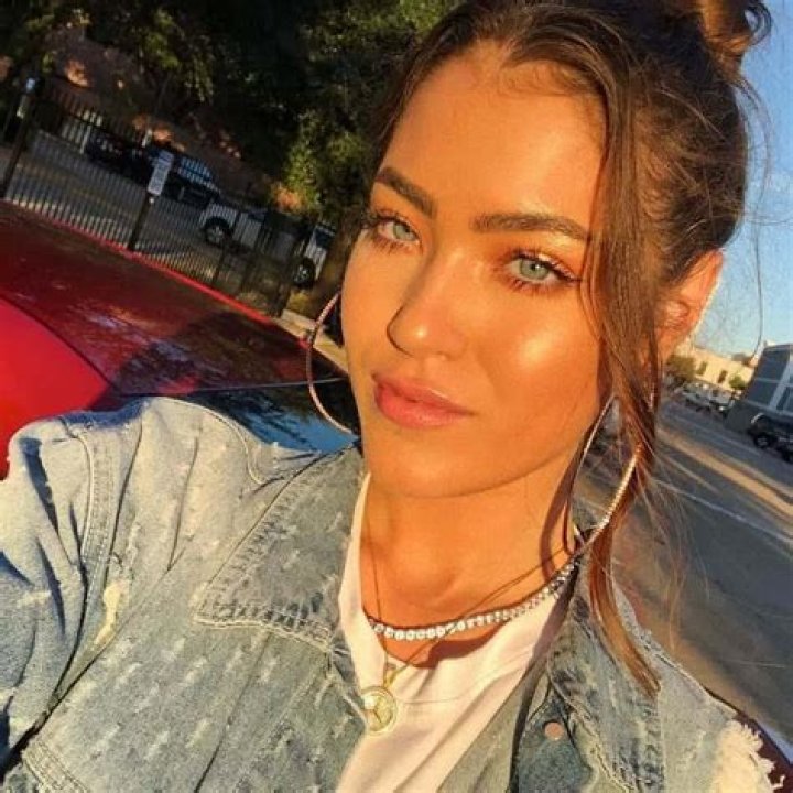 
Samantha Gannon Height, Weight, Net Worth, Age, Birthday, Wikipedia, Who, Instagram, Biography 