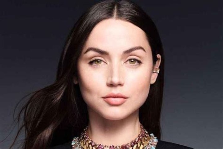 Samantha Lang Height, Weight, Net Worth, Age, Birthday, Wikipedia, Who, Instagram, Biography