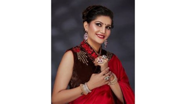 
Sapna Choudhary Height, Weight, Net Worth, Age, Birthday, Wikipedia, Who, Instagram, Biography 
