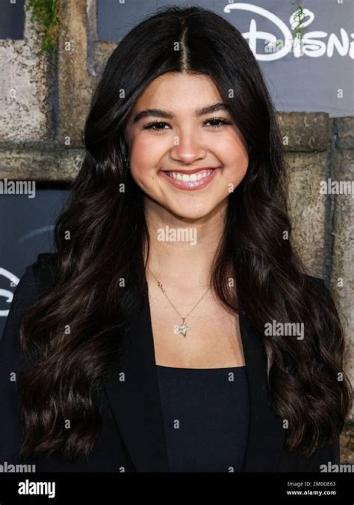 Sara Echeagaray Height & Age – 5 Facts About The Actress