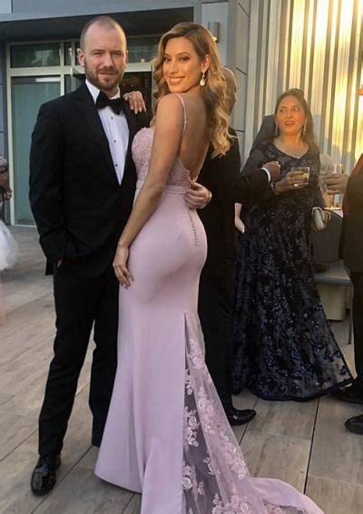 Sean Evans is not Married to Wife. Dating Girlfriend: Natasha Martinez