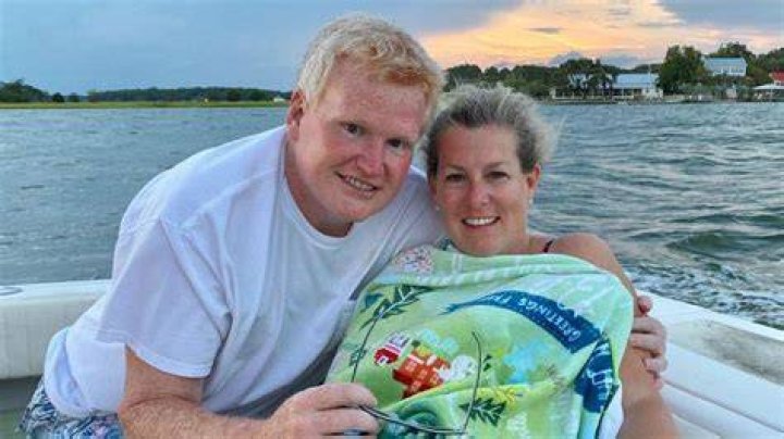
South Carolina Case Update 2022: Did Alex Murdaugh Kill His Wife And Son? Charges Explained 