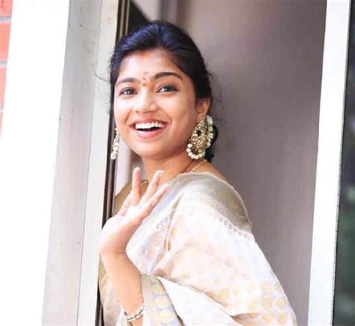 
Srividya Maharshi Height, Weight, Net Worth, Age, Birthday, Wikipedia, Who, Nationality, Biography 
