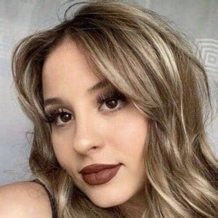 
Stephanie Fisogni Height, Weight, Net Worth, Age, Birthday, Wikipedia, Who, Nationality, Biography 