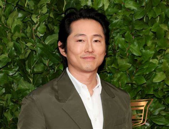 
Steven Yeun Height, Weight, Net Worth, Age, Birthday, Wikipedia, Who, Nationality, Biography 