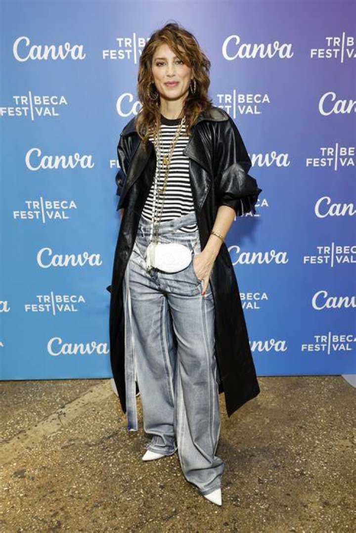 
Syrlucia Esposito Height, Weight, Net Worth, Age, Birthday, Wikipedia, Who, Instagram, Biography 