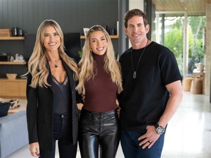 
Tarek El Moussa Bio and Net Worth of Heather Rae Young’s Husband 