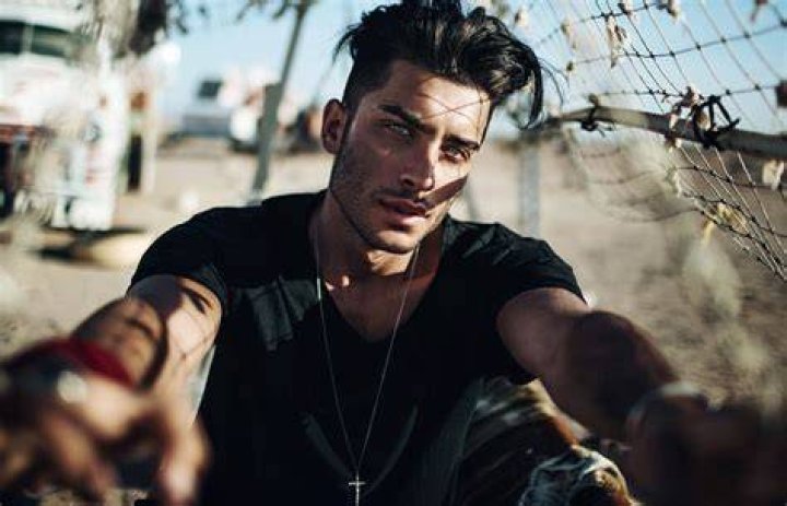 
The Truth About Toni Mahfud – The Multi-talented Photographer and Model 
