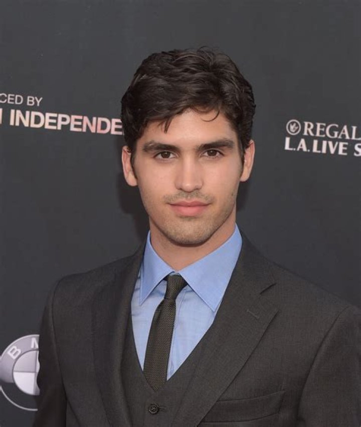 Tom Maden Height, Weight, Net Worth, Age, Birthday, Wikipedia, Who, Instagram, Biography