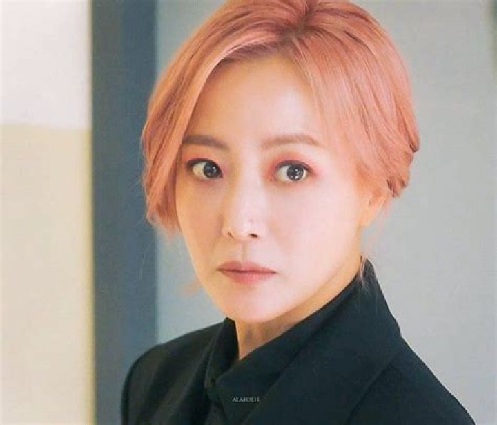 
Tomorrow’s actress Kim Hee-sun is reportedly in talks to lead new thriller drama Gaslighting 