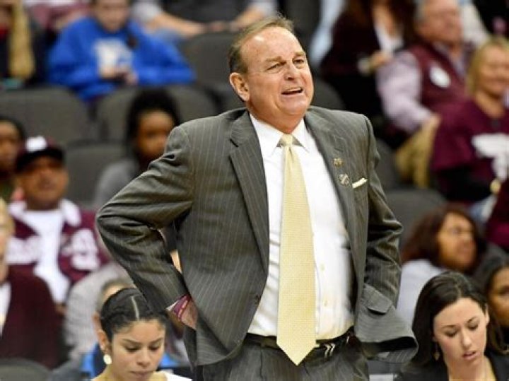 Vic Schaefer Height, Weight, Net Worth, Age, Birthday, Wikipedia, Who, Nationality, Biography
