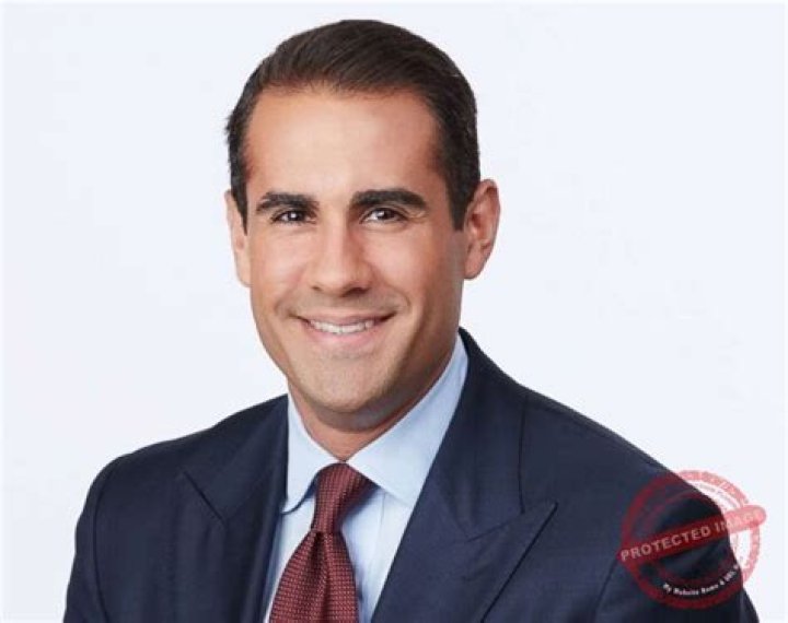 Victor Oquendo Height, Weight, Net Worth, Age, Birthday, Wikipedia, Who, Nationality, Biography
