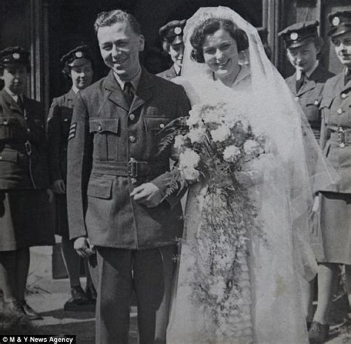 Was Alan Turing Married His Partner Joan Clarke | Wife