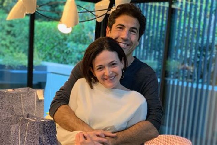 
Was Sheryl Sandberg Engaged To Boyfriend Bobby Kotick? Leaving Meta Amid Scandal 
