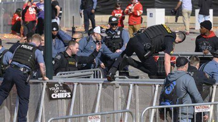 
Was There A Shooting At The Fashion Show Mall Las Vegas Today In 2022? False Alarm Explained 