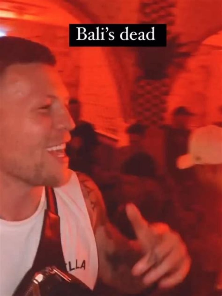 
Watch Video Of Star Jordan De Goey Partying With Mystery Woman On Bali Break 