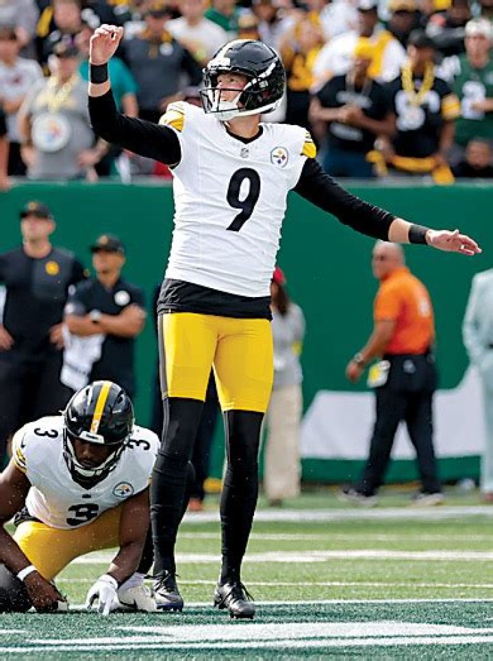 
What Happened To Chris Boswell? Steelers Chris Boswell Family, Age, Bio, Height, Networth, Stats 