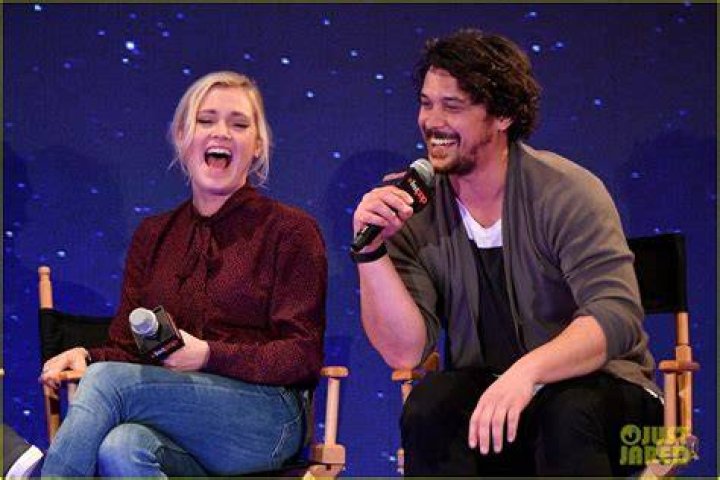 What Happened To Eliza Jane Face? “The 100” Actress Eliza Jane Taylor Is Pregnant With Bob Morley Baby