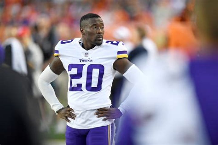 
What Happened To Mackensie Alexander? Cornerback’s Injury Details & Health Update 