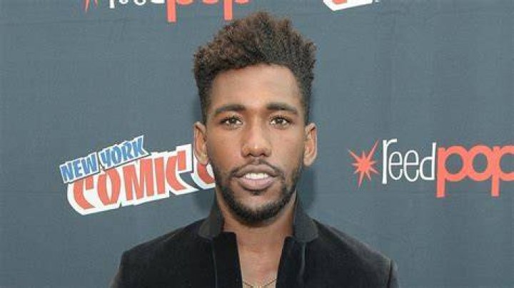 What is Brandon Mychal Smith doing now? Net Worth, Dating
