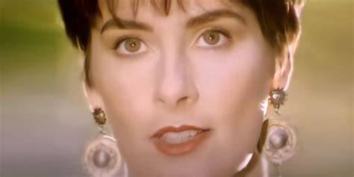 
What Is Ida Elina Uskonto – Religion? Everything To Know About The Singer 