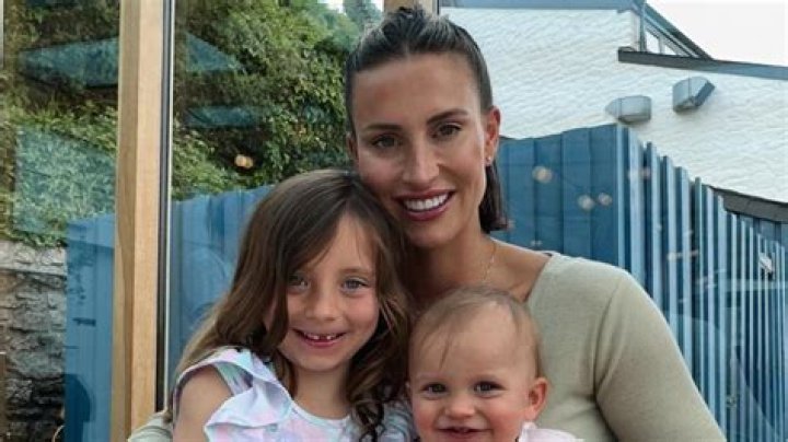 
Who are Ferne Mccanns Parents? Ferne Mccann Biography, Parents Name and More 
