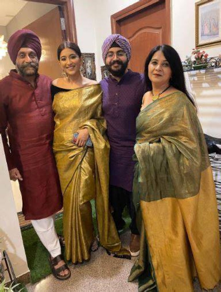 
Who Are Gurdeep Singh And Inderpreet Kaur Ahluwalia? Nimrit Kaur Ahluwalia Parents, Family And Religion 