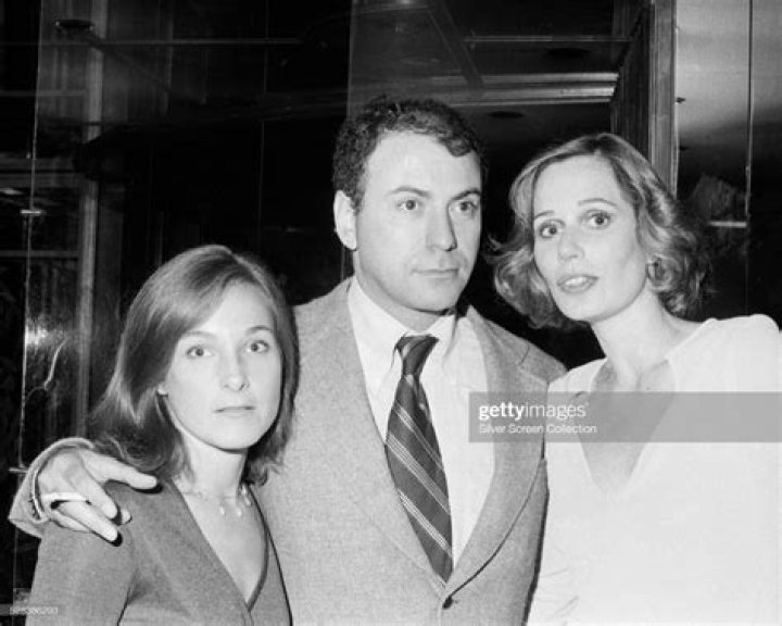 Who are Jeremy Yaffe and Barbara Dana, ex-wives of Alan Arkin?