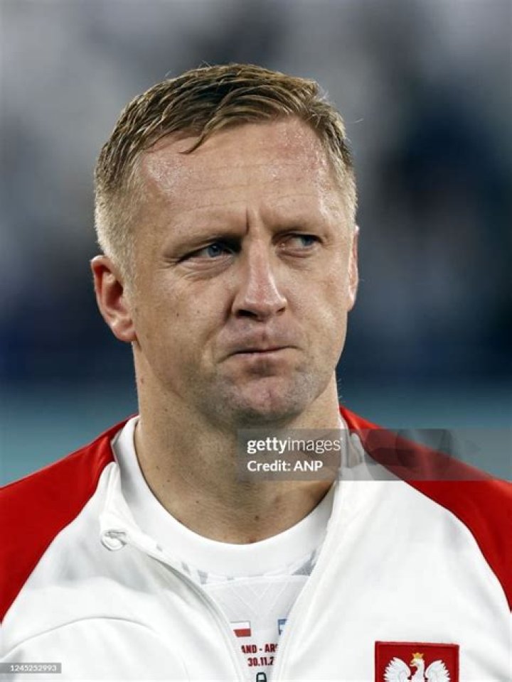 
Who are Kamil Gliks Parents? Kamil Glik Biography, Parents Name, Nationality and More 