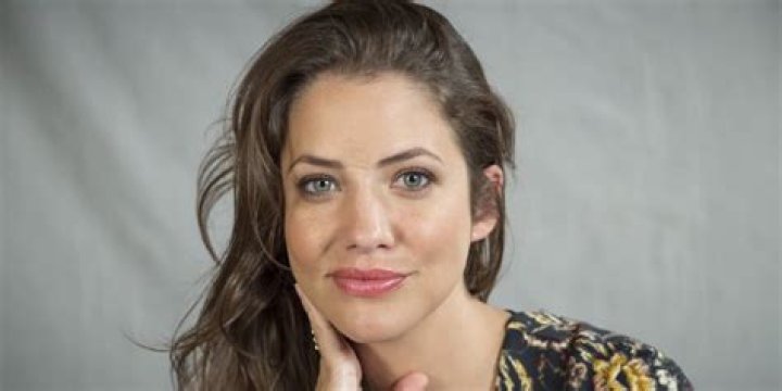 Who is actress Julie Gonzalo from “Cinderella Story”? Her Wiki: Husband, Married, Bio, Parents, Net Worth