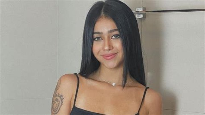 
Who Is Beca Barreto? Aviao Da Beca TikTok Morreu, What Happened? 