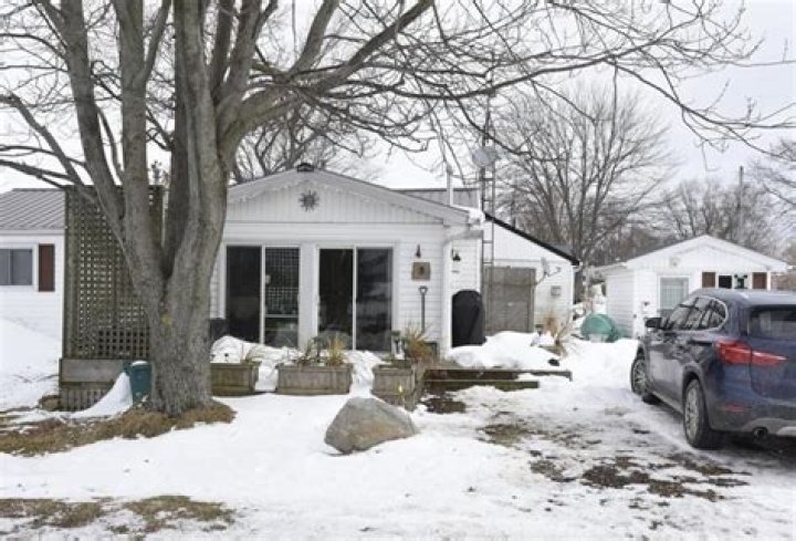 
Who Is Bradley House Hamilton? Paul Pender Murder Suspect Arrested 