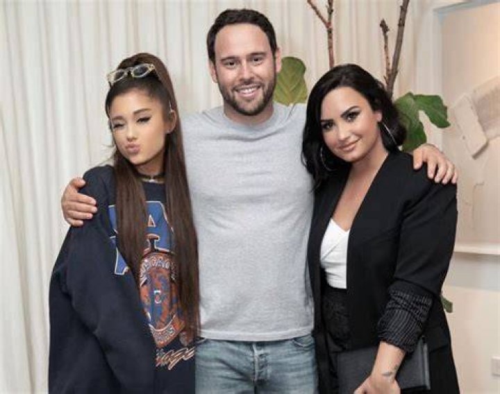 
Who is Brandon Silverstein? Anitta parts ways with longtime manager. 