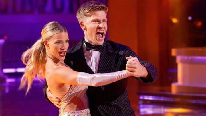 
Who Is Charlotte Hawthorne From “Dancing 100”? 