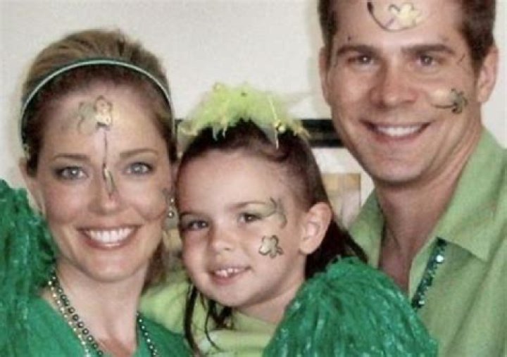 
Who Is Christina Moore Sister Cathryn Moore? Age Gap And Family 