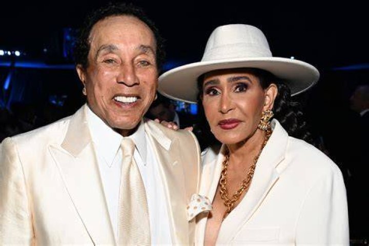 
Who Is Claudette Bradshaw Husband Douglas Bradshaw? His Wife, The Former MP Dies From Lung Cancer 