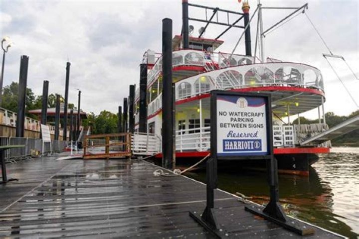 
Who is Crystal Warren? Alabama boat worker says white men used N-word during Montgomery riverfront brawl 